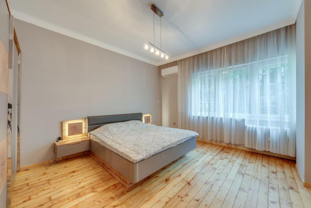 Central Apartment Sofia Exterior photo